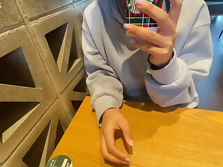 アプリで出会った性欲が溜まってる女子&cir;生をデートからお持ち帰り